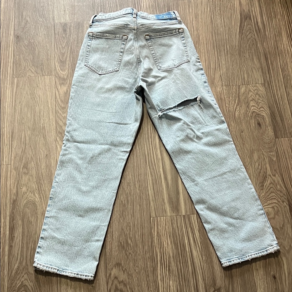 NWT Abercrombie & Fitch Women’s “the ‘90s Straight Ultra High Rise” Light Wash - Picture 10 of 12